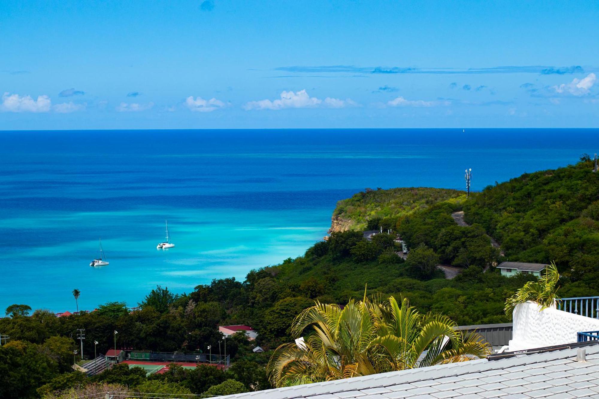 Trade Winds Hotel Dickenson Bay Eksteriør billede